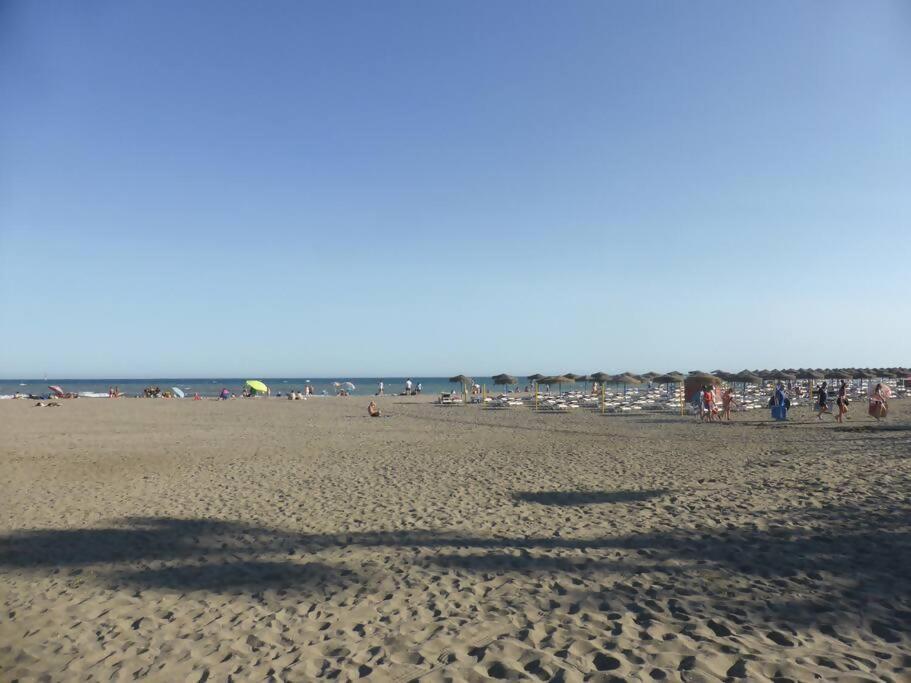 Estudio Miramarprimera Linea Playa Amazing Views Benalmádena Eksteriør billede