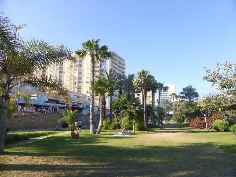Estudio Miramarprimera Linea Playa Amazing Views Benalmádena Eksteriør billede
